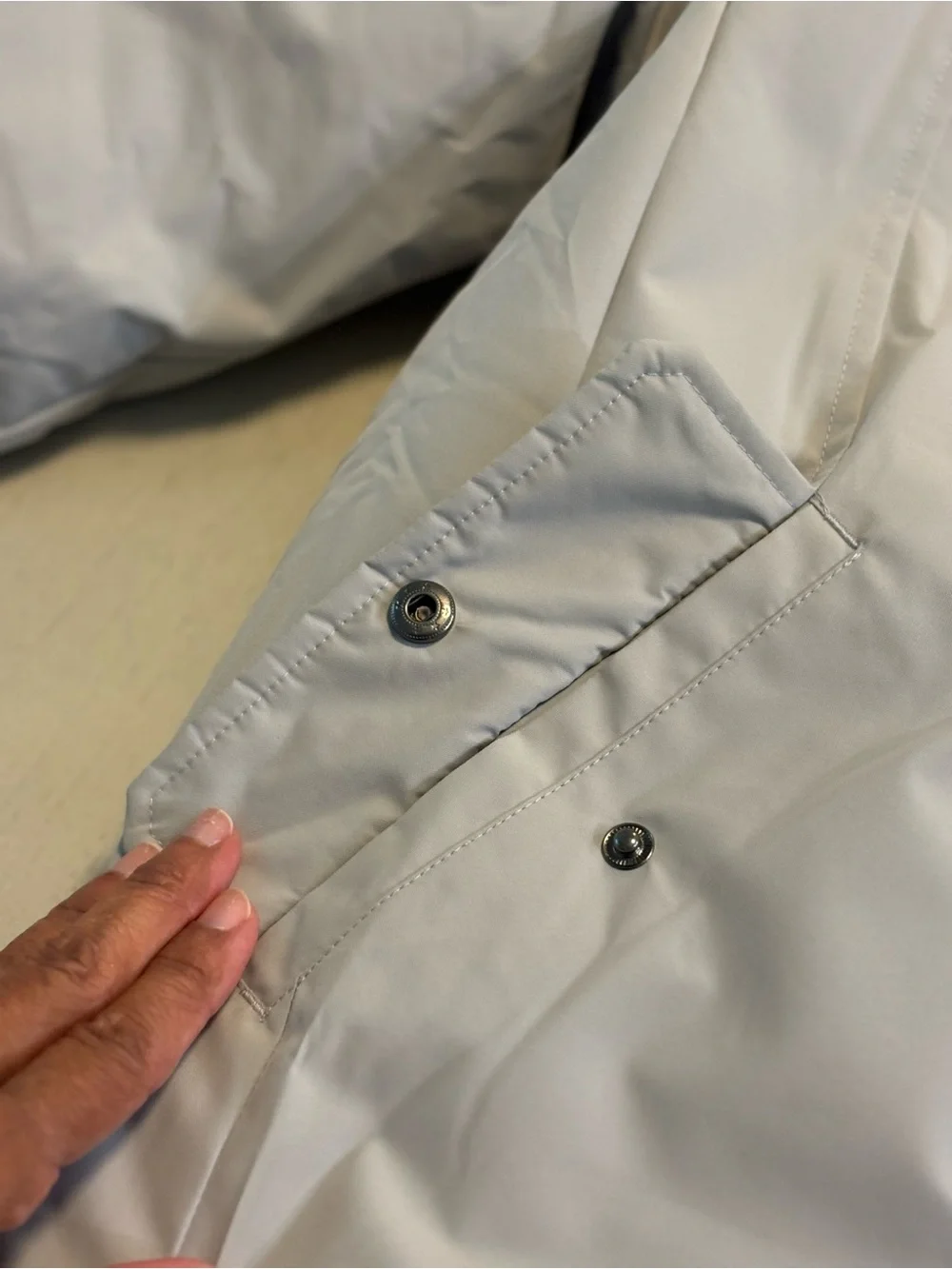Kids Light Gray Hooded Puffer Ski/Snow Jacket w/Faux Fur Trim 14-16 LIKE NEW $99